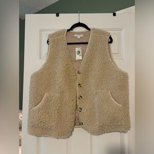 NWT and now this Sherpa vest 1X